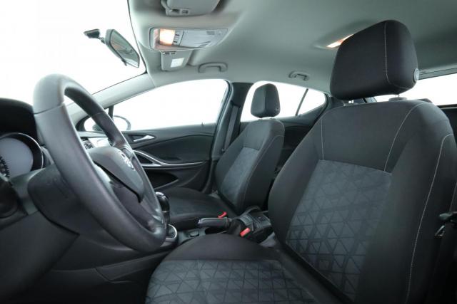 Opel Astra image 7