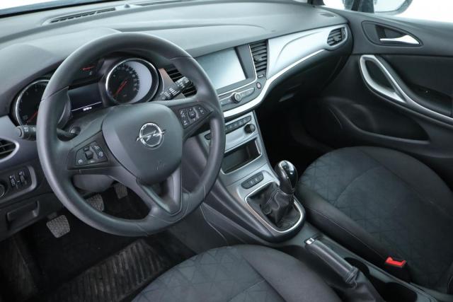 Opel Astra image 2