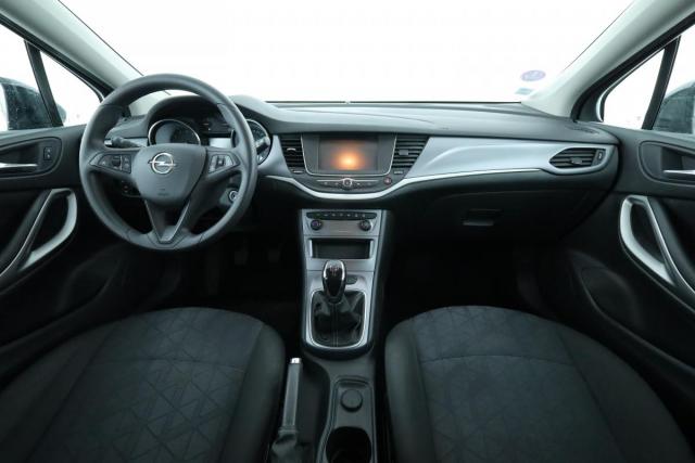 Opel Astra image 4