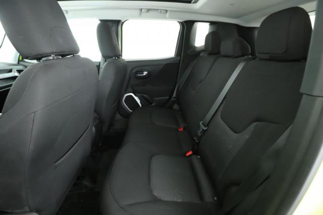 Jeep Renegade image 4
