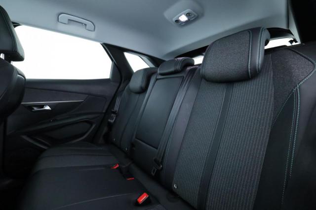 Peugeot 3008 image 1