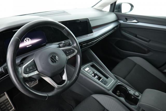 Volkswagen Golf image 9