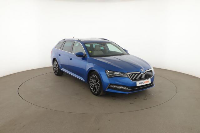 Skoda Superb Combi image 4
