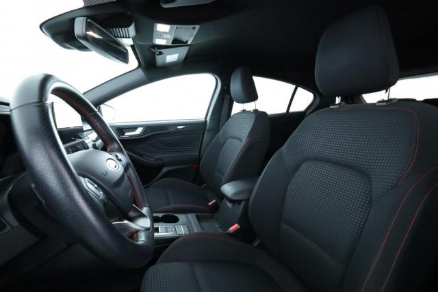 Ford Focus image 4