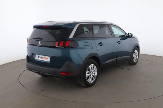 Peugeot 5008 image 3