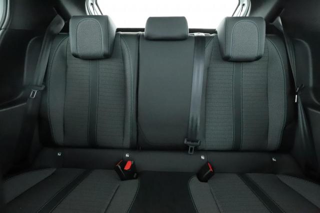 Peugeot 208 image 2