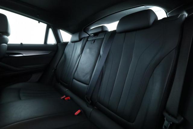 Bmw X6 image 9