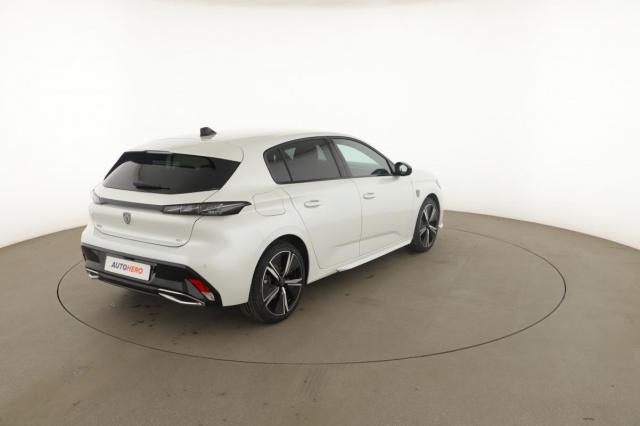 Peugeot 308 image 8