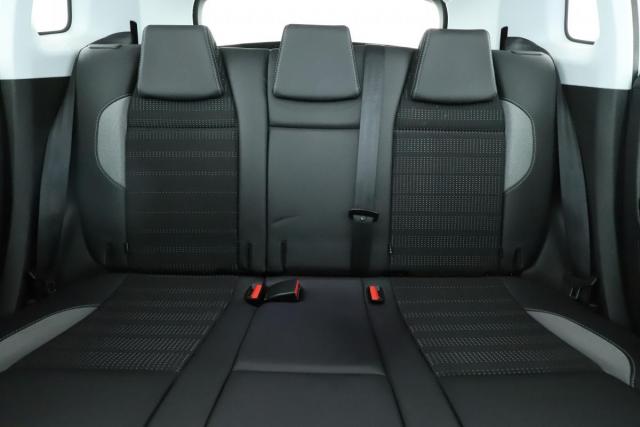 Peugeot 2008 image 6