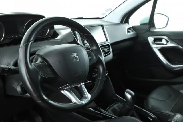 Peugeot 2008 image 9