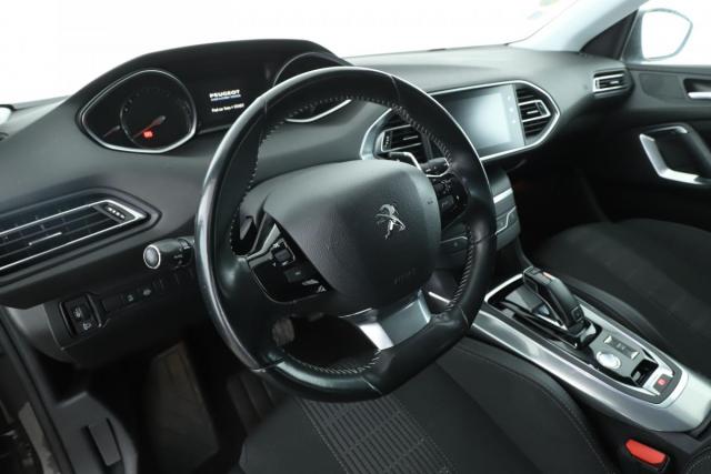 Peugeot 308 image 3