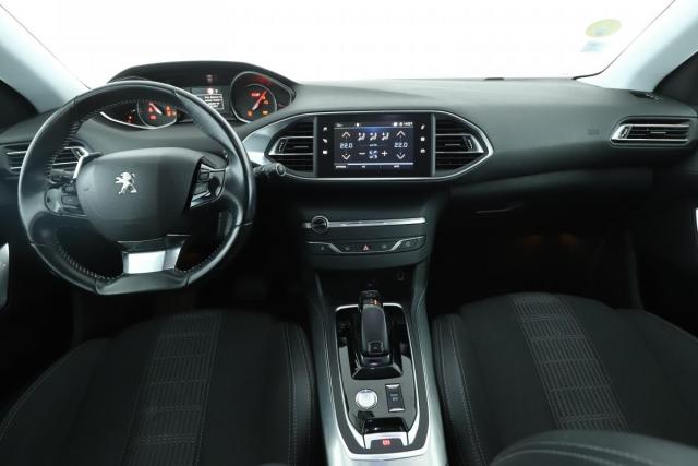 Peugeot 308 image 8