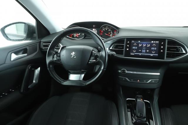 Peugeot 308 image 2