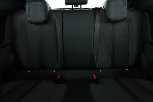 Peugeot 208 image 8