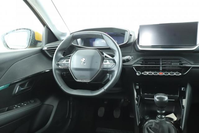 Peugeot 208 image 5