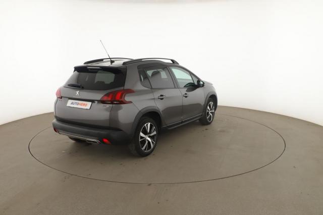 Peugeot 2008 image 6