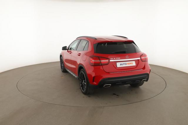 Mercedes Benz Gla image 2