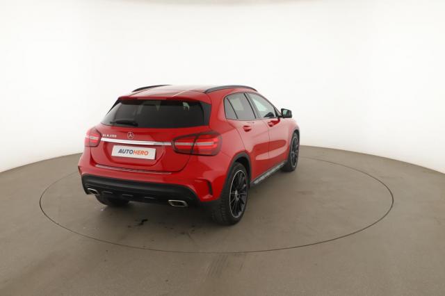Mercedes Benz Gla image 6