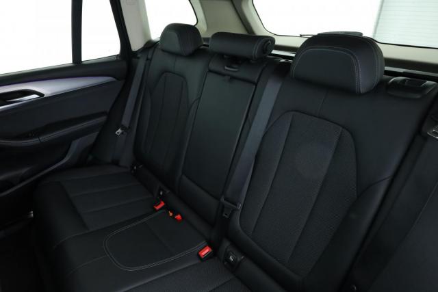 Bmw X3 image 8