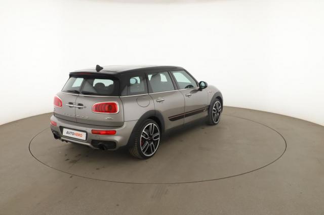 Mini Clubman image 2