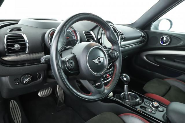 Mini Clubman image 7