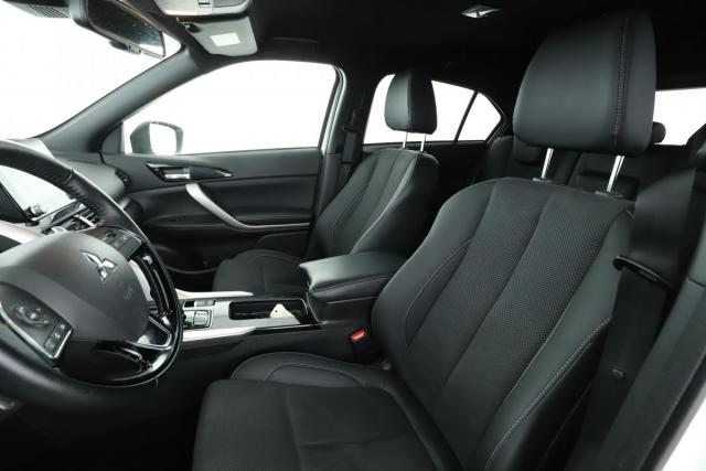 Mitsubishi Eclipse Cross image 8