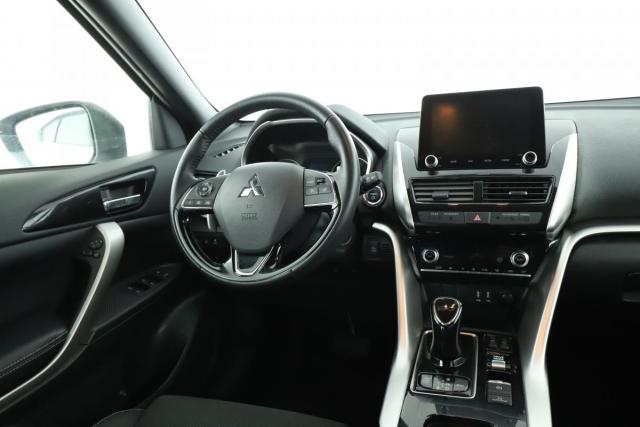 Mitsubishi Eclipse Cross image 4