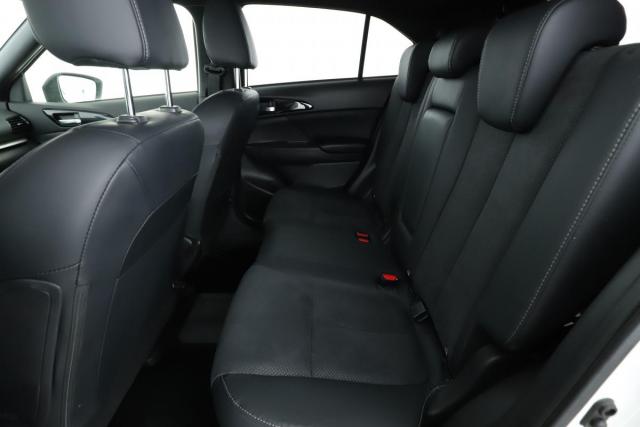 Mitsubishi Eclipse Cross image 1