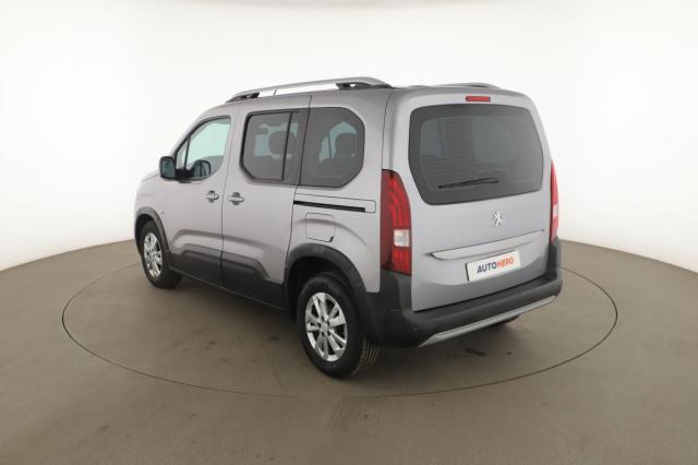 Peugeot Rifter image 1