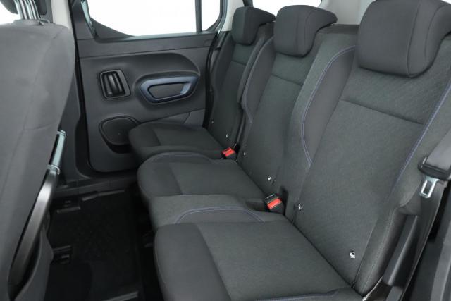 Peugeot Rifter image 9