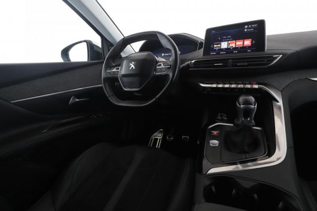 Peugeot 3008 image 3