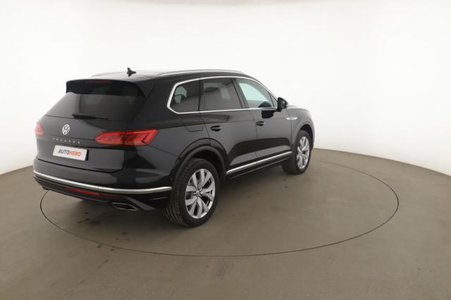 Volkswagen Touareg image 8