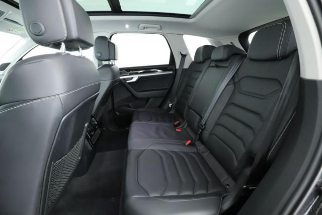 Volkswagen Touareg image 4
