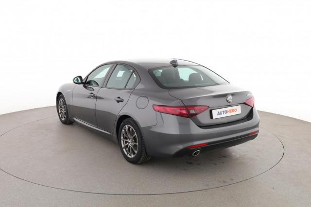 Alfa Romeo Giulia image 1