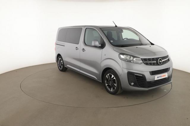 Opel Zafira Life image 1