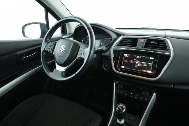 Suzuki Sx4 S-Cross image 9