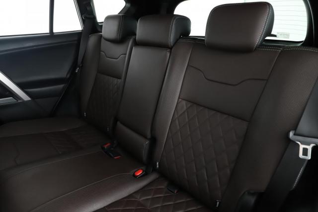 Toyota Rav4 image 4