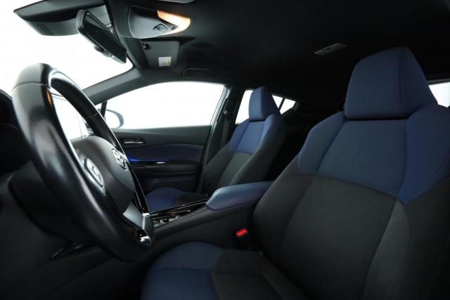 Toyota C-Hr image 8