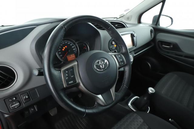 Toyota Yaris image 3