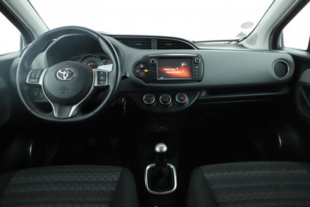 Toyota Yaris image 2