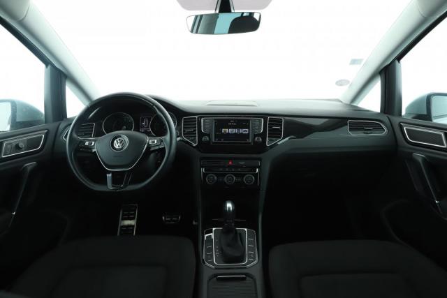 Volkswagen Golf Sportsvan image 2
