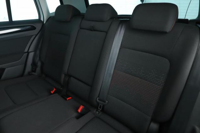 Volkswagen Golf Sportsvan image 6