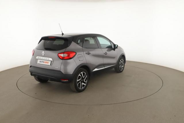 Renault Captur image 2