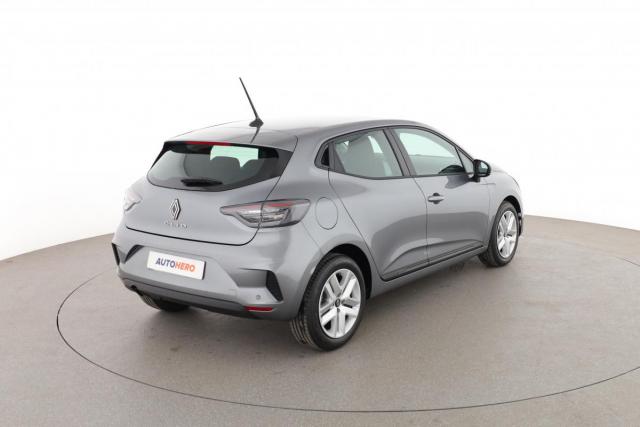Renault Clio image 2