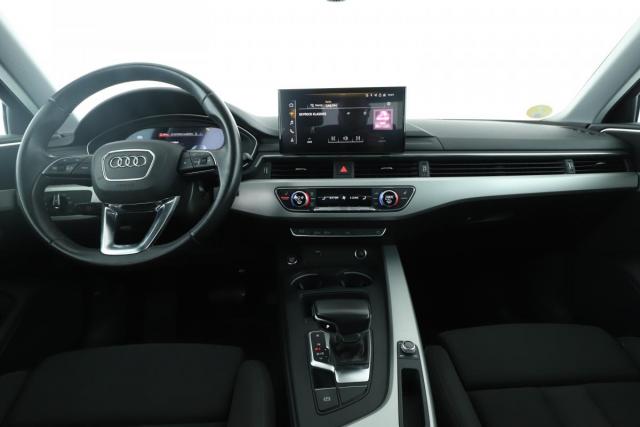Audi A4 image 8