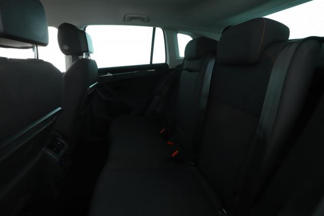Volkswagen Tiguan image 8