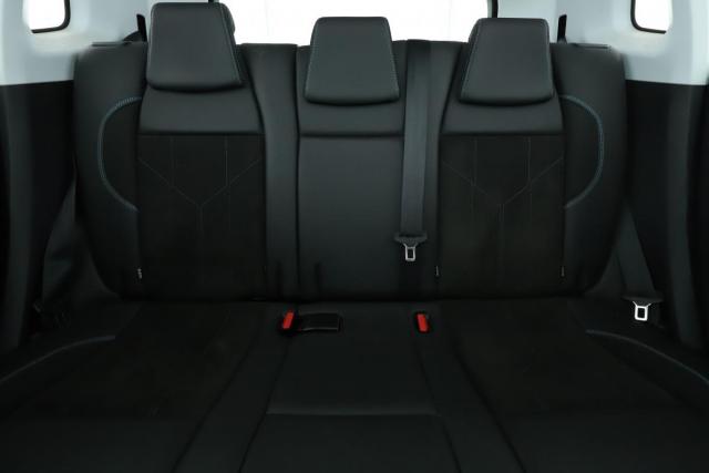 Peugeot 2008 image 1