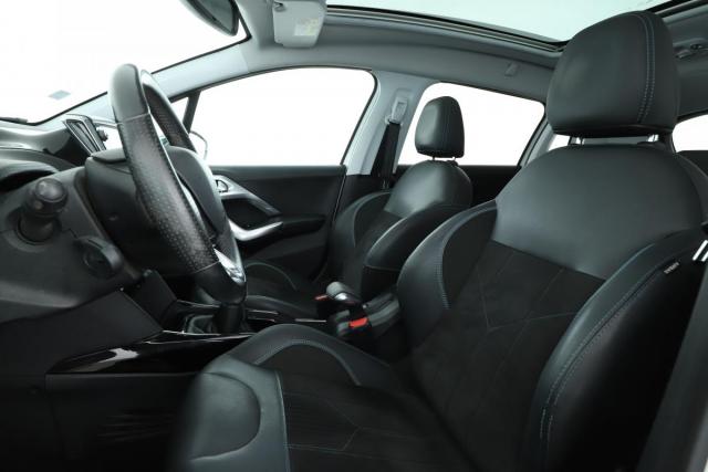 Peugeot 2008 image 3