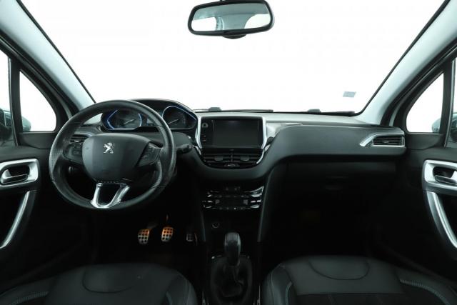 Peugeot 2008 image 4