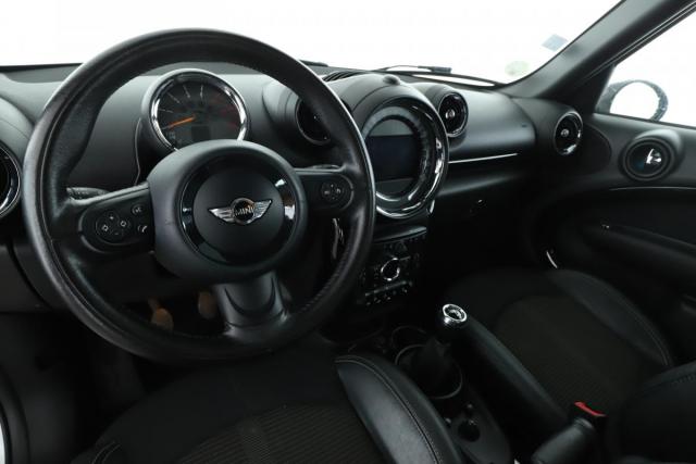 Mini Countryman image 8